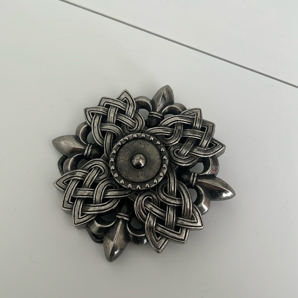 WASHED UP HOLLYWOOD. Pewter Belt Buckle